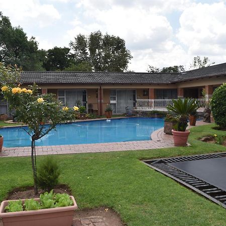 African Elephant Guesthouse เจอร์มิสตัน ภายนอก รูปภาพ