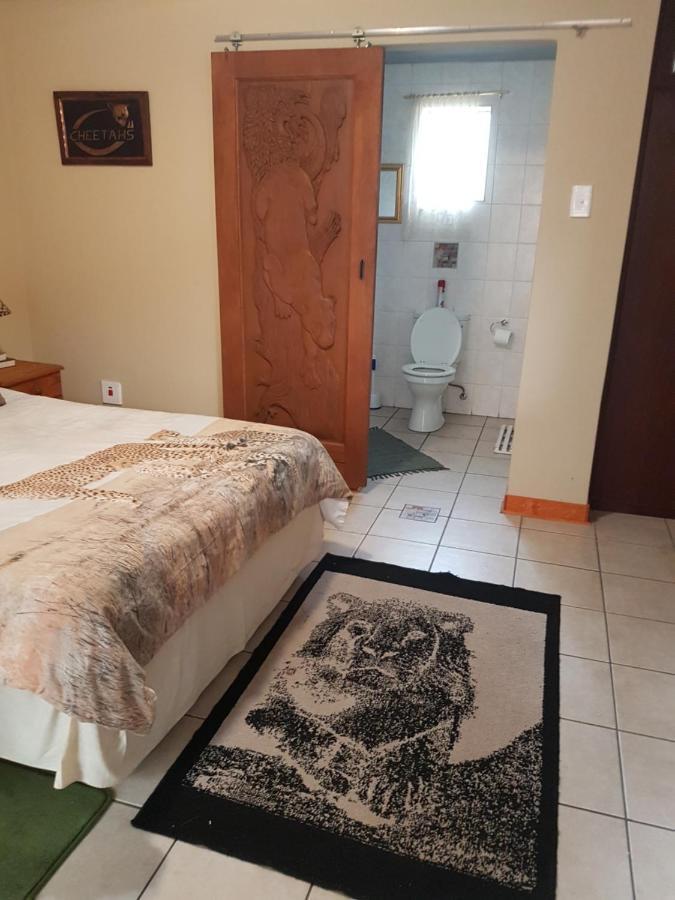 African Elephant Guesthouse เจอร์มิสตัน ภายนอก รูปภาพ